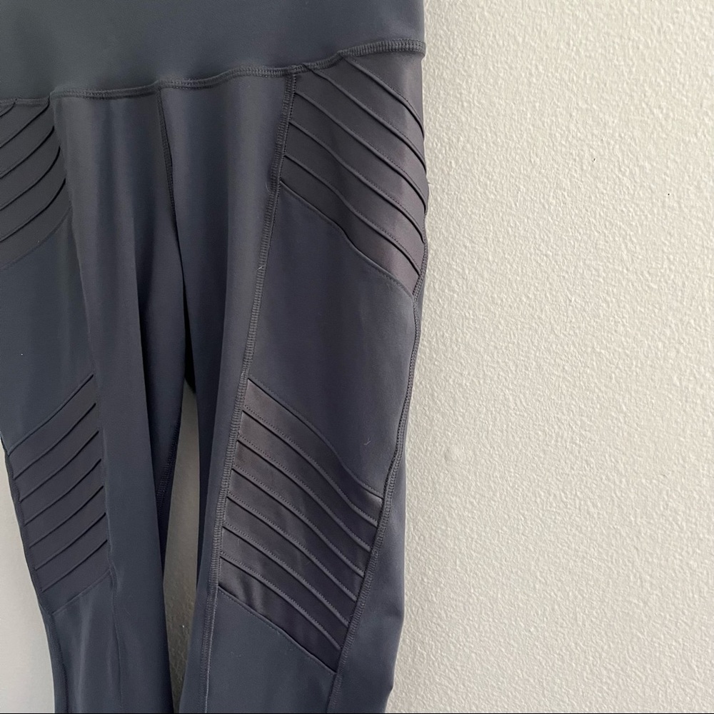 Old Navy • Gray Active Moto Style Legging